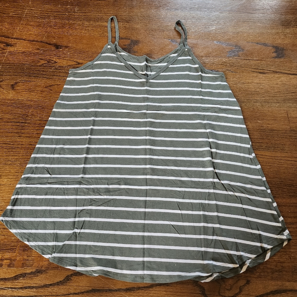 Reversible (scoop or V neck) Tank top